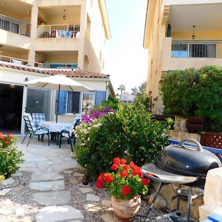 Beautiful Regina Gardens Apartment Paphos Bagian luar foto